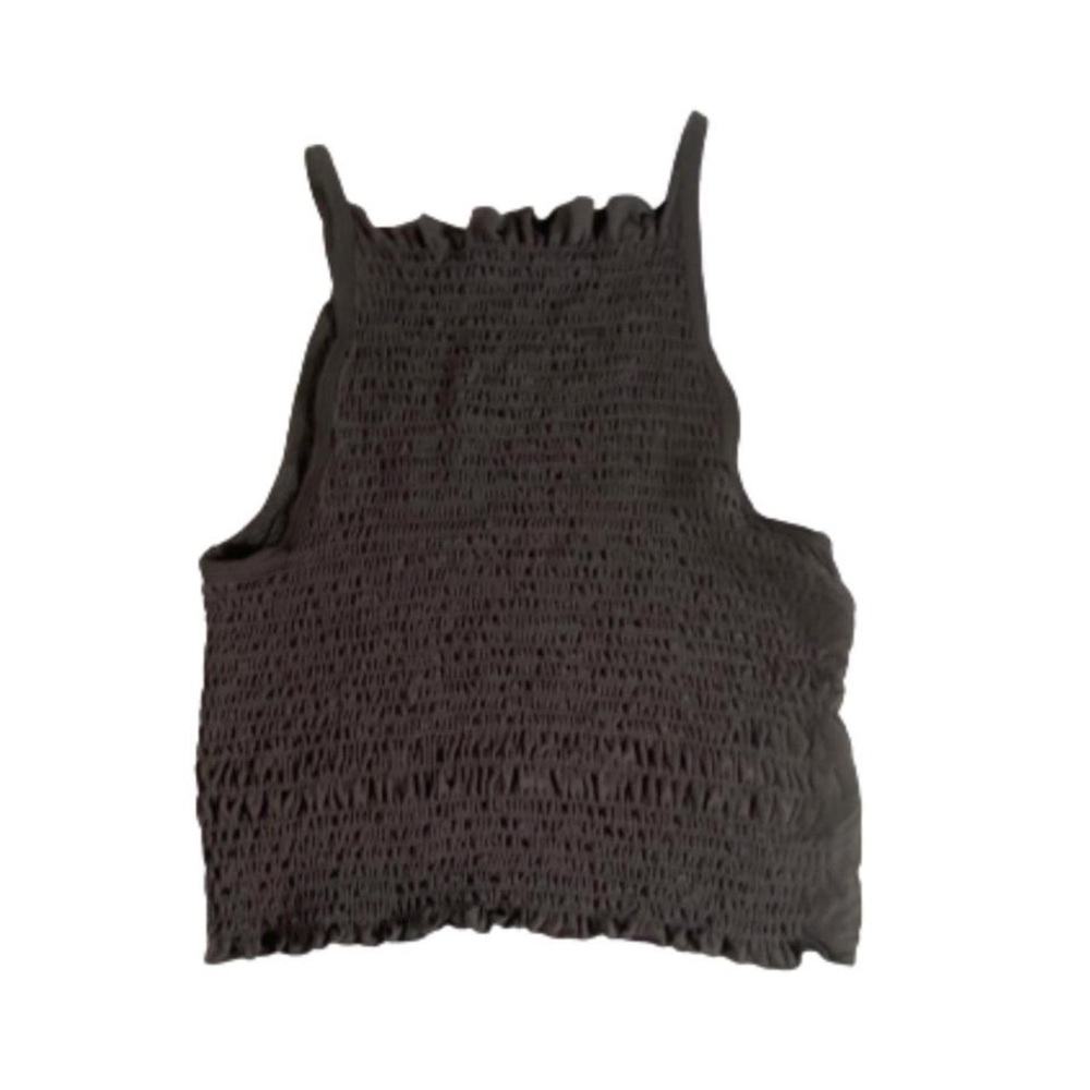 Simple black preppy cropped tank